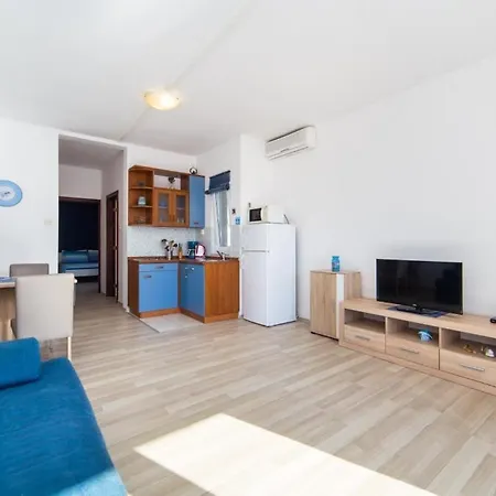 Guesthouse Brist Apartment *