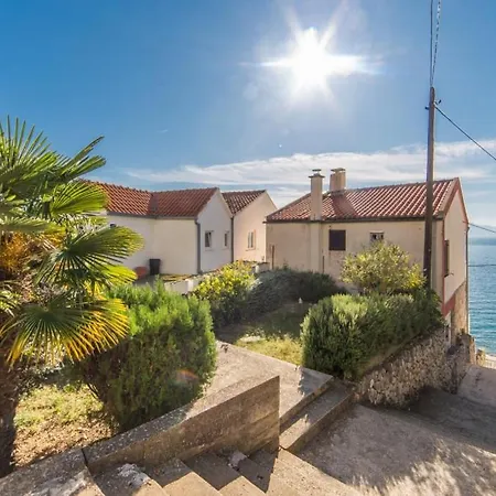 Guesthouse Brist Апартаменты Брист