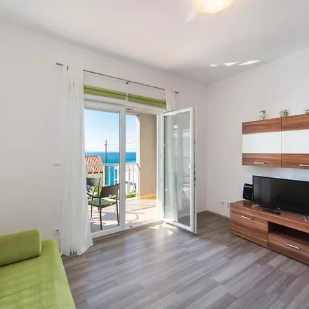 Guesthouse Brist Апартаменты