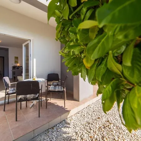 Guesthouse Brist *