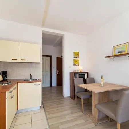 Apartman Guesthouse Brist Brist