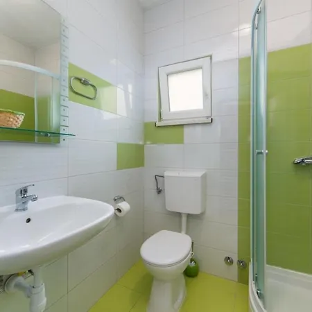Guesthouse Brist *