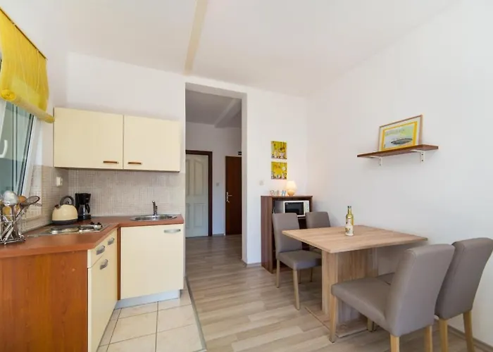 Apartment Guesthouse Brist Brist